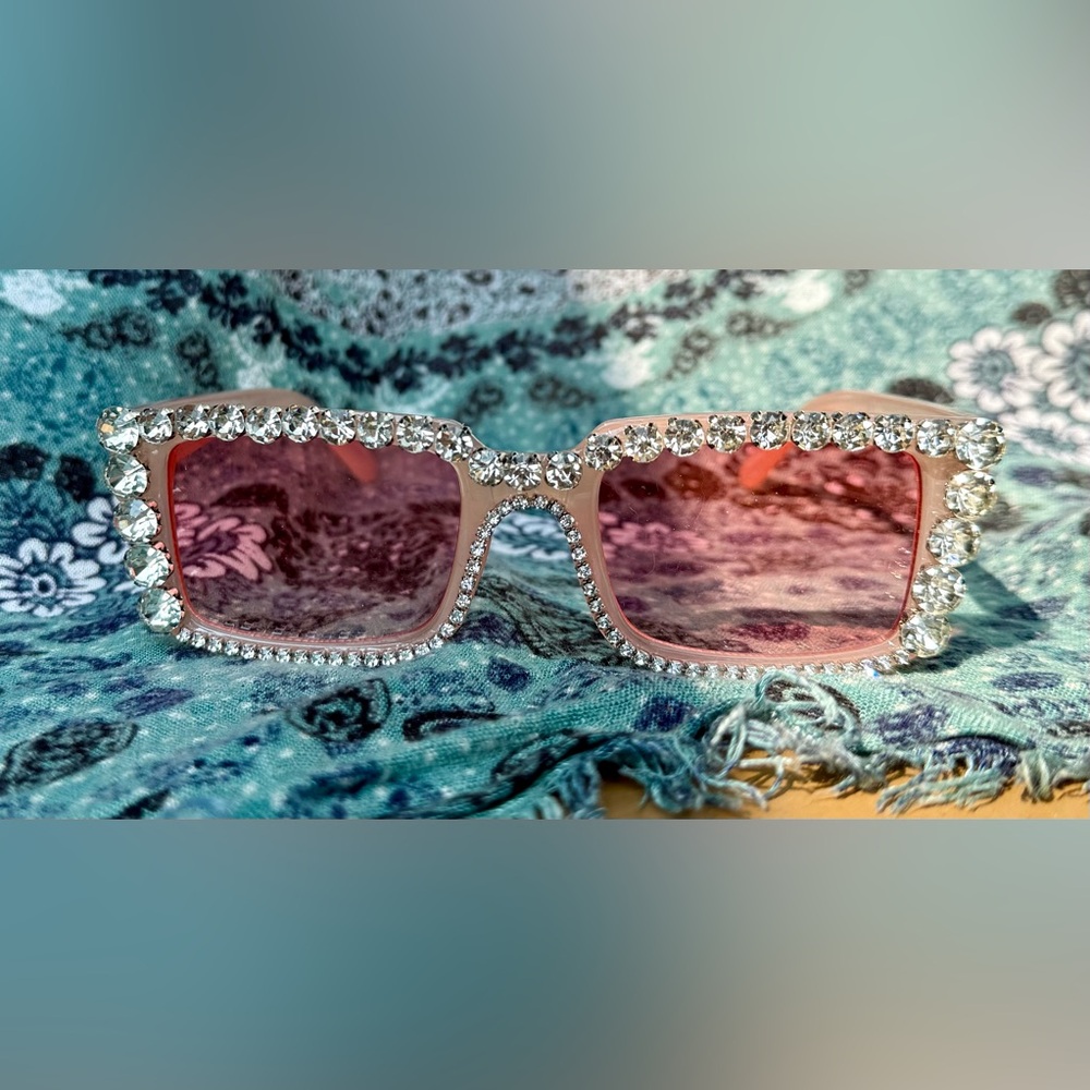 Cato Pink Crystal Embellished Sunglasses never worn new rhinestones pink